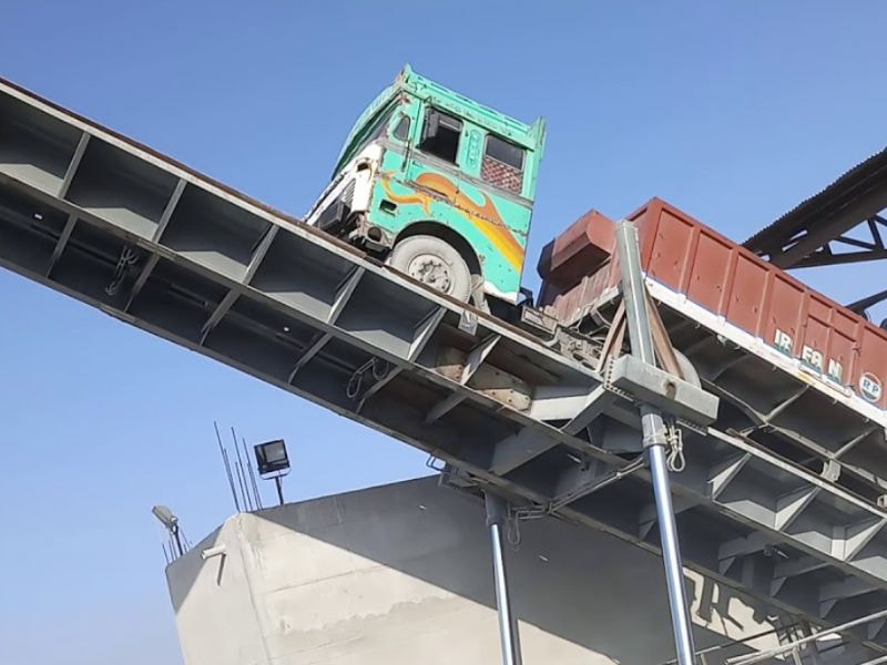 Bàn Nâng Đổ Thức Ăn Chăn Nuôi 6 Cầu Công NTK - địa chỉ cung cấp bàn nâng đổ liệu chất lượng