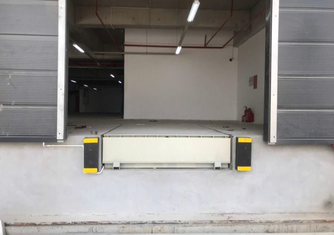 dock leveler la gi 10