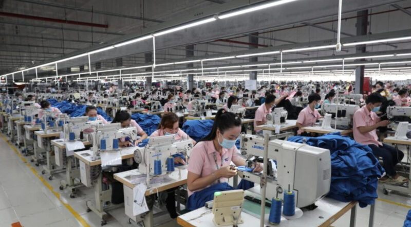 Khái niệm và Vai trò của Nhà máy Sản xuất 8 Nhà máy sản xuất dệt may