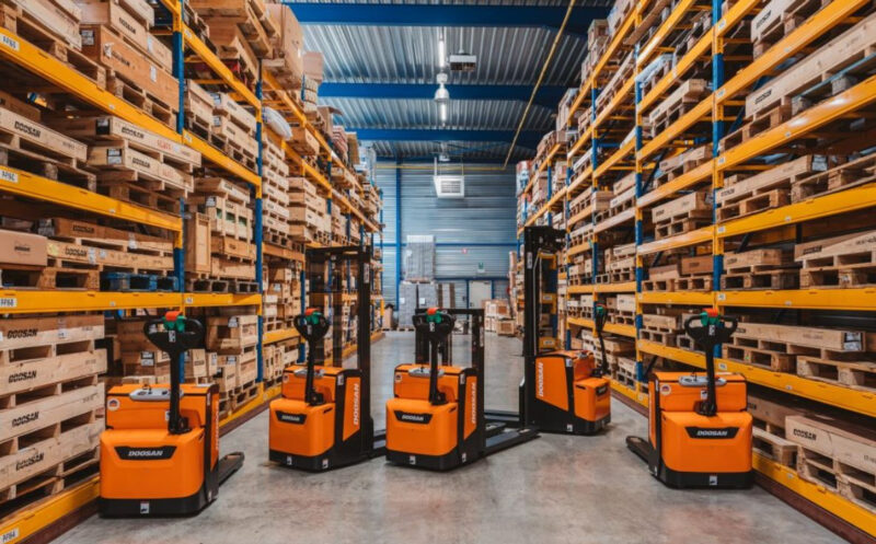 Chức năng và nhiệm vụ của phòng kho vận 6 Hàng hóa trong phòng kho được kiểm soát khoa học, logic