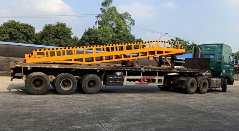 Kinh Nghiệm Lựa Chọn Mua Cầu Dẫn Lên Container 4 Kinh nghiệm lựa chọn mua cầu dẫn xe nâng giúp đảm bảo an toàn trong quy trình xếp dỡ hàng hóa