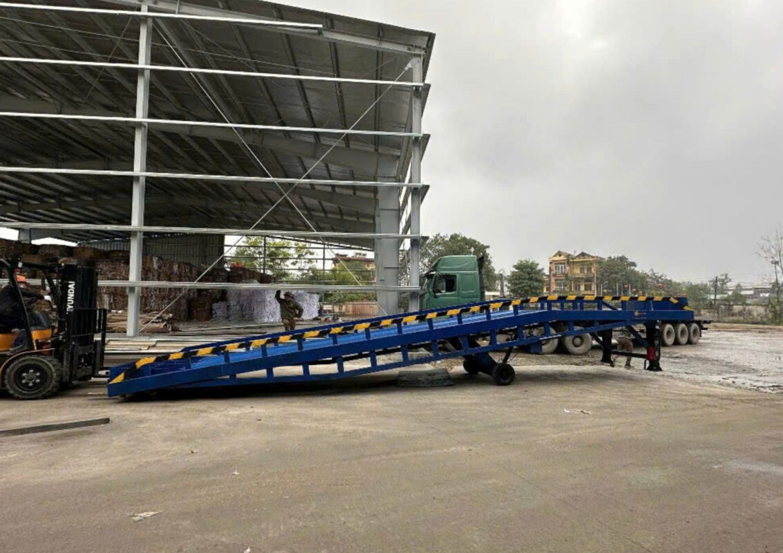 Quy trình sản xuất, lắp đặt và bàn giao cầu dẫn lên container