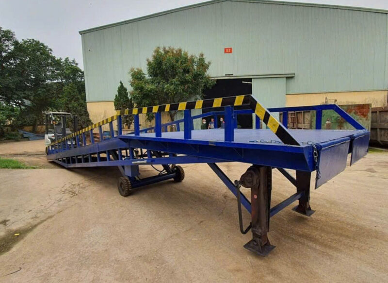 Quy Trình Vận Hành Cầu Dẫn Lên Container 5 Trước khi sử dụng cầu dẫn, cần kiểm tra an toàn