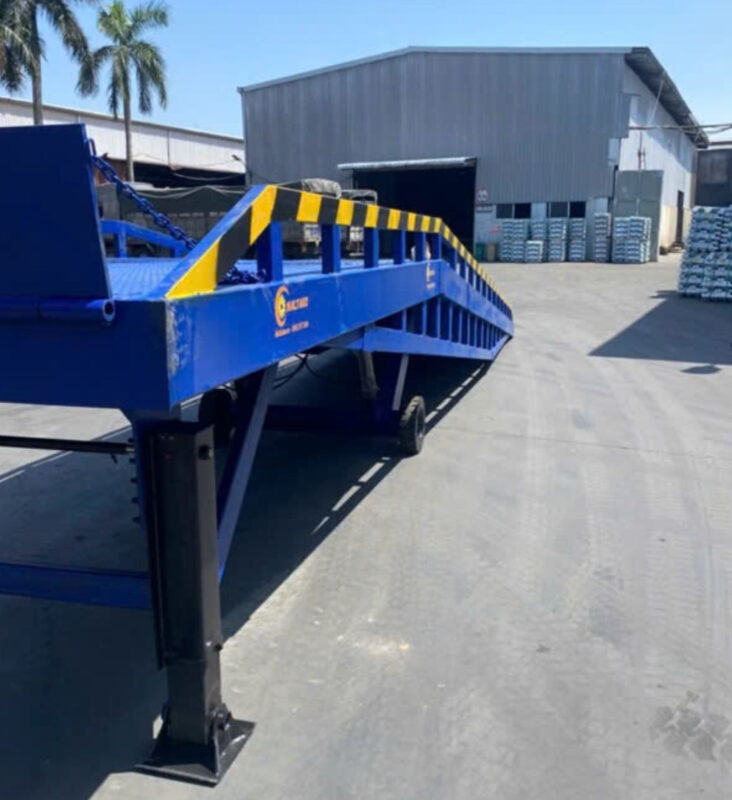 Quy trình vận hành cầu dẫn lên container