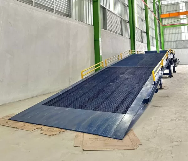 Cầu dẫn 6 tấn được thiết kế để nâng chuyển hàng hóa nặng