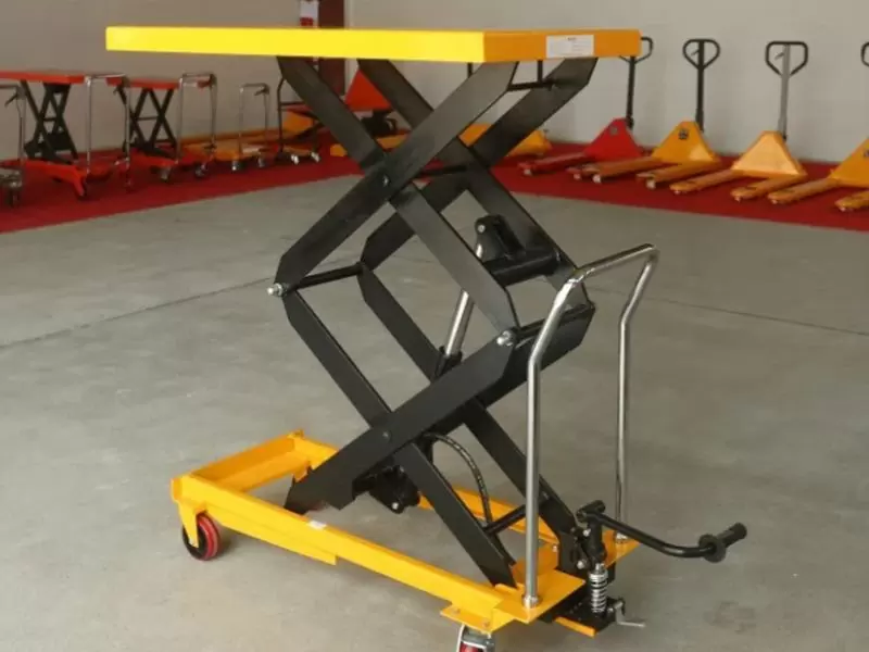 Xe nâng mặt bàn 700kg 6 Cầu Công NTK - địa chỉ cung cấp xe nâng mặt bàn chất lượng